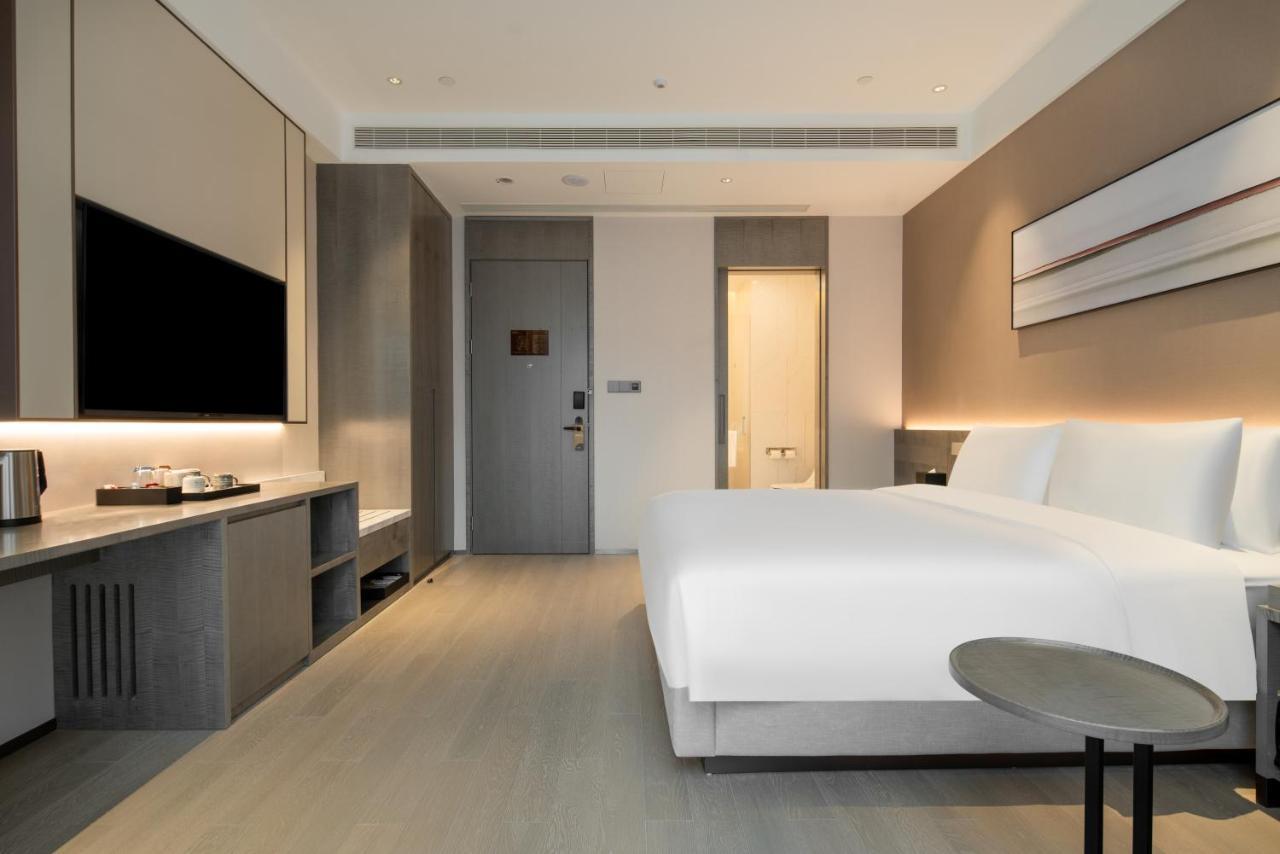 Hyatt Place Linyi People Square Zewnętrze zdjęcie