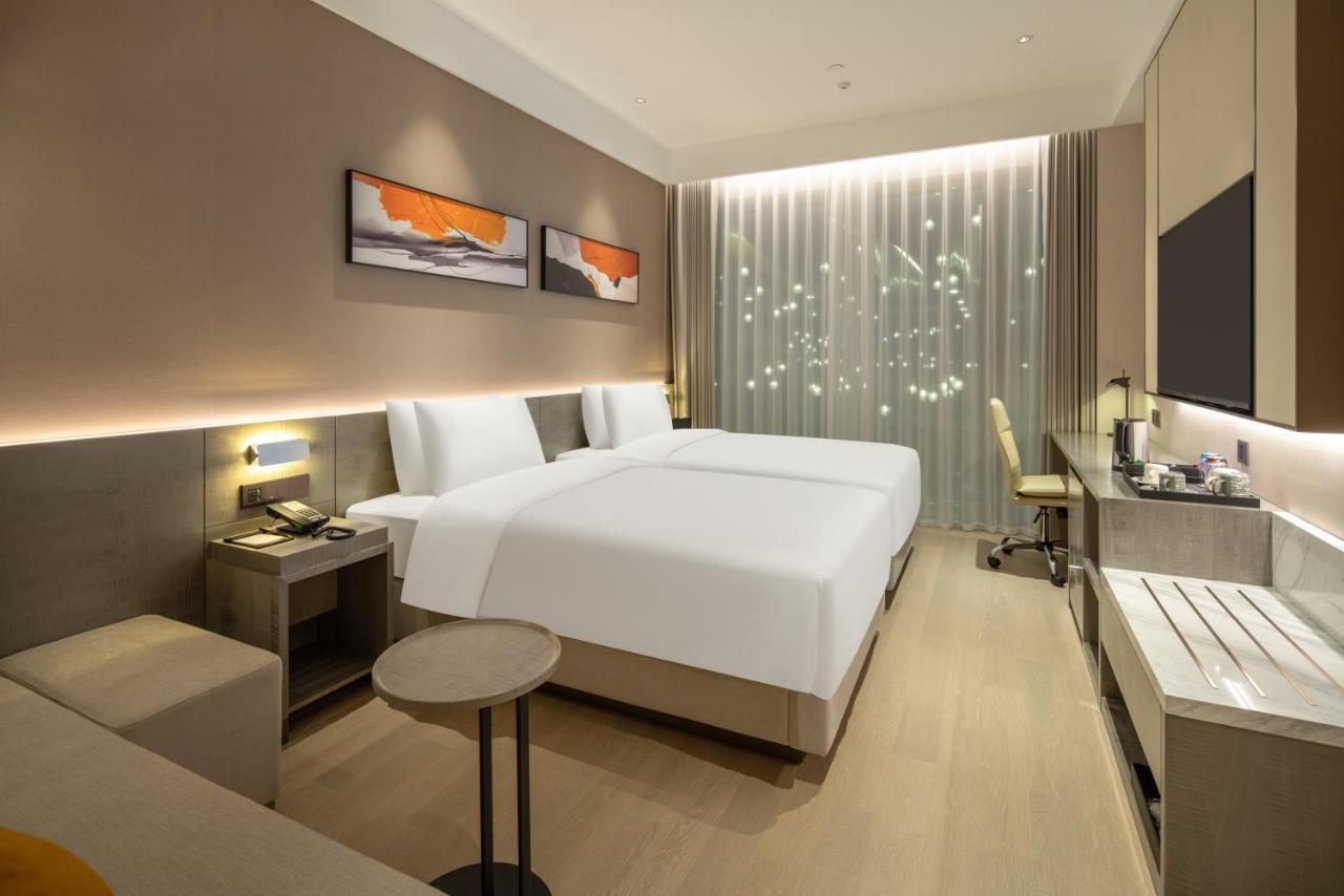 Hyatt Place Linyi People Square Zewnętrze zdjęcie